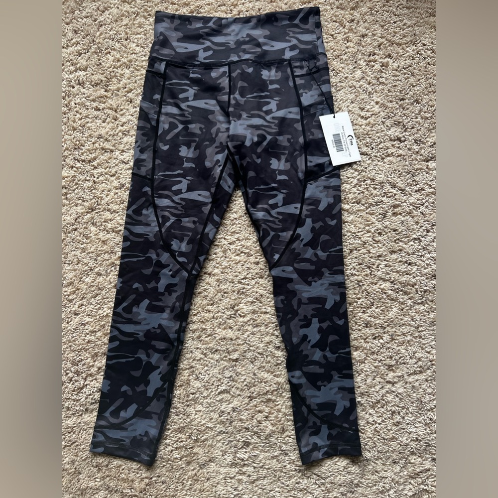 NWT-ZYIA Active Black camo hi rise 7/8 leggings